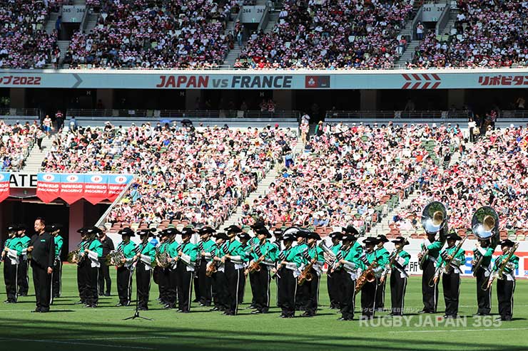 国歌吹奏を担当した東京農大二高吹奏楽部