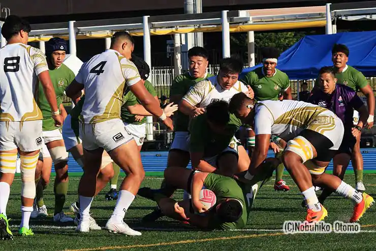 11分、大東大LO4佐々木がトライ