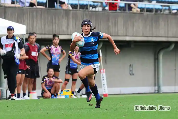 後半5分、向來からパスを受けた東あかりが独走して7点差に追いあげる
