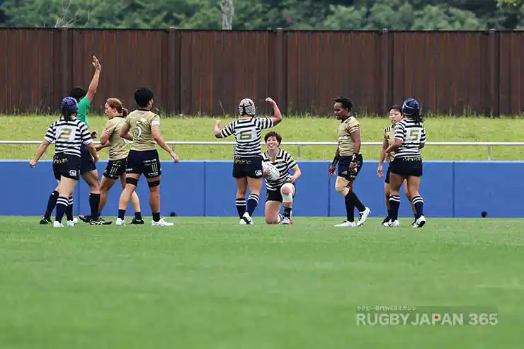 前半4分大塚朱紗のトライでグレースが逆転