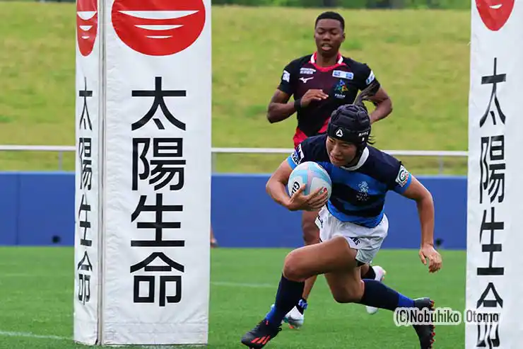 後半6分日体大・東あかりがトライ