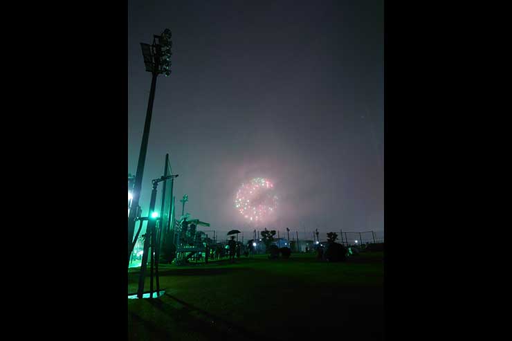 同日開催された「たまがわ花火大会」観覧会をファンクラブ「RAMOVE」の会員を招待して行われた。天然芝も開放されキッズ向けにラグビーボールも貸し出された。