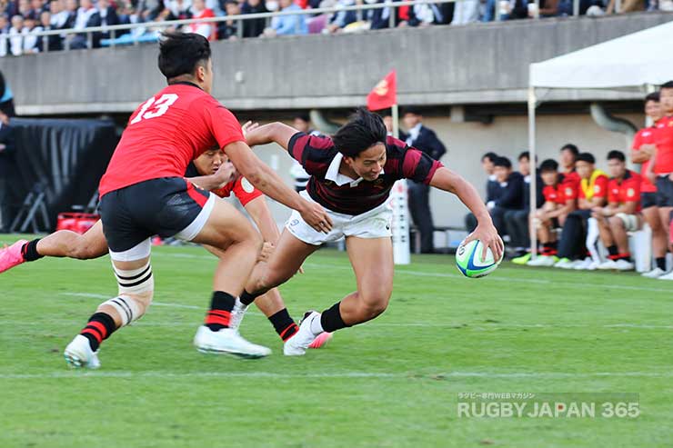 後半27分服部亮太のトライで勝負を決めた