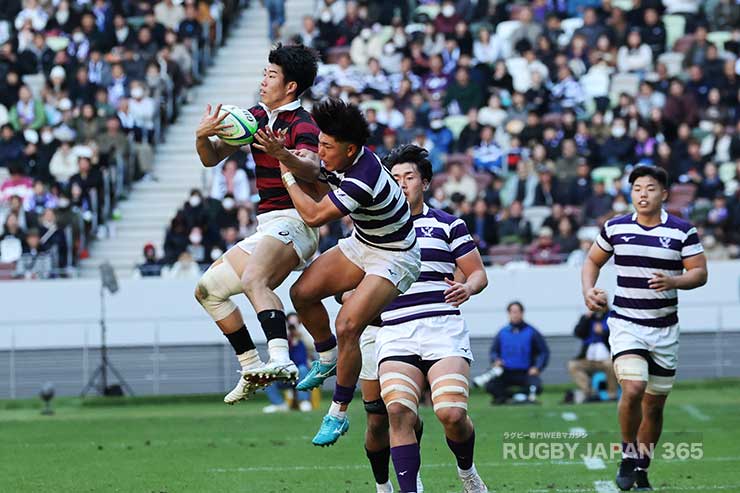 矢崎と白井の空中戦