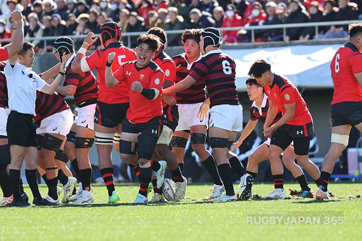 スクラムで圧倒した帝京大学