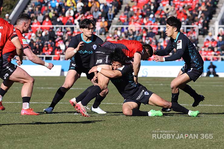 押川敦治がタックル