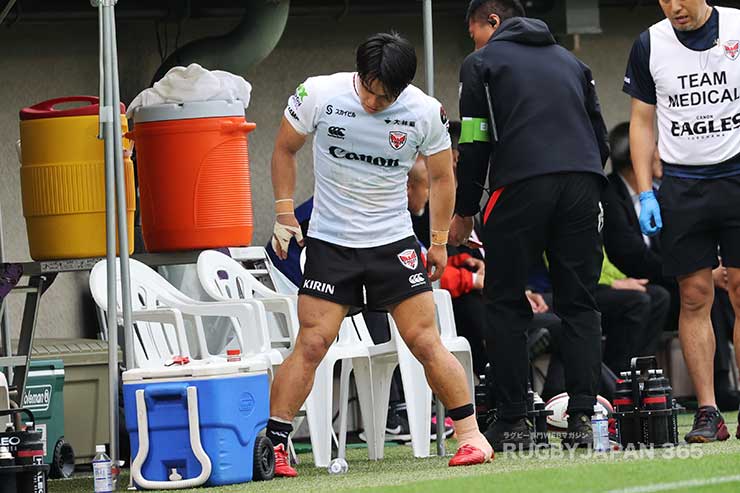 前半24分・石田吉平が負傷交代