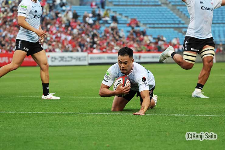 前半37分田村優のトライ
