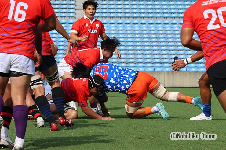 45分、ゴール前PKからリーグ戦25舛尾緑(立正大)がトライ