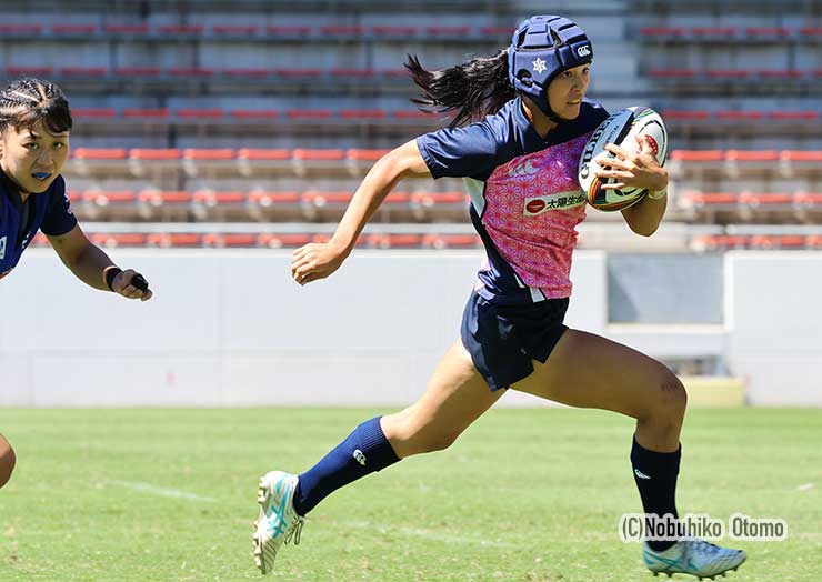 3分、大内田彩月が連続トライ