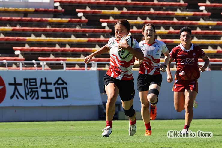 後半、ナナイロ迫田が勝負を決める独走トライ