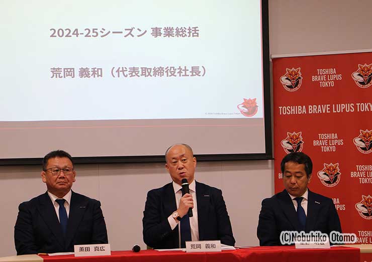 7月14日のシーズン総括会見で社長退任を発表した