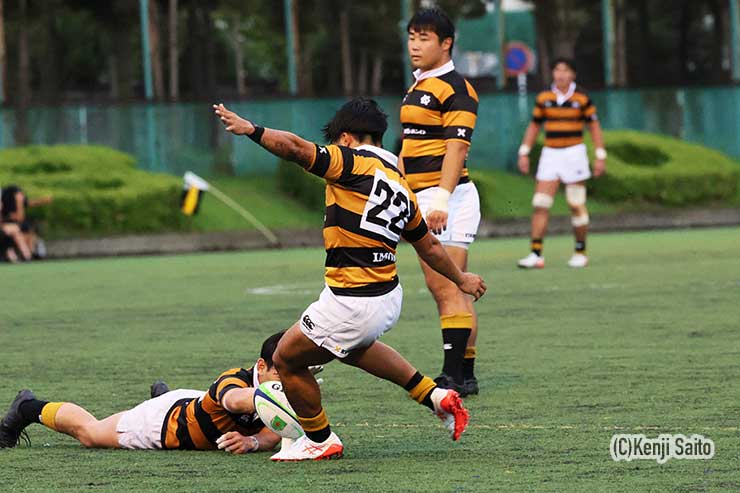 後半19分、慶應・小林のPG
