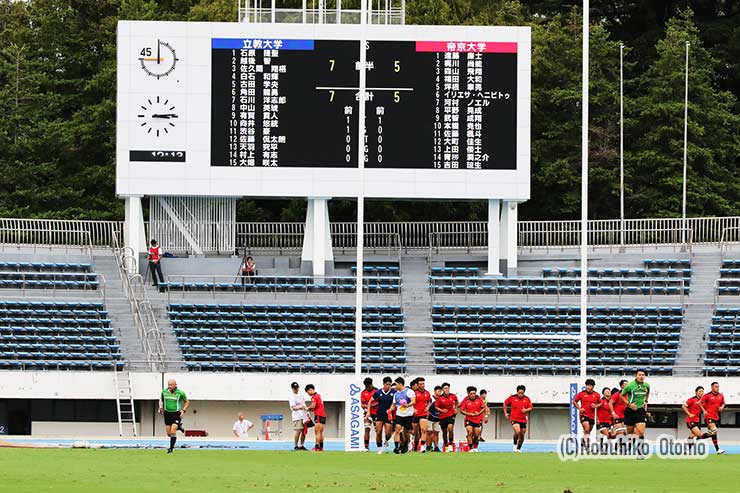 佐藤のコンバージョンで立大が7－5と逆転