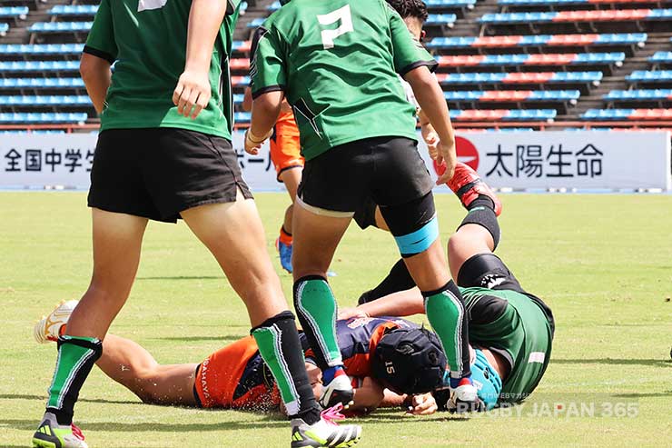 後半2分、諫早・西村温のトライで反撃