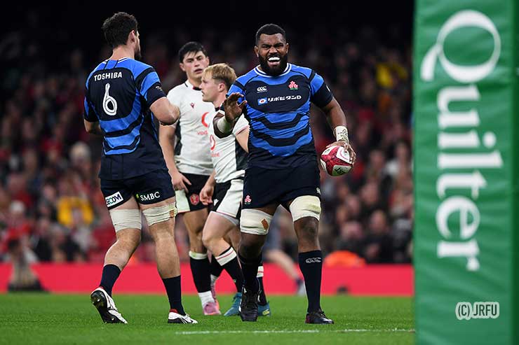 エピネリ・ウルイヴァイティ