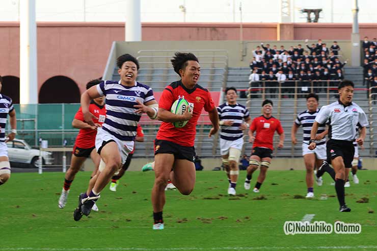後半38分、帝京大FB吉田琉が逆転トライ