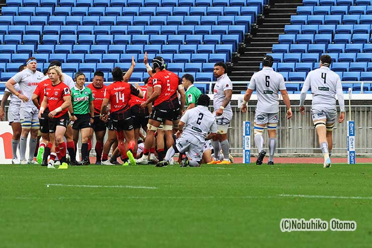 6分、横浜FL古川が先制トライ