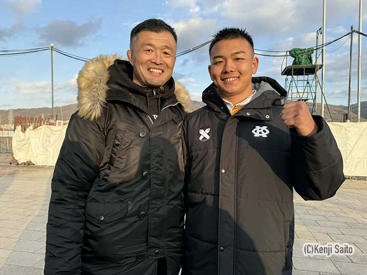 浅野優心主将のお父さんは浅野良太氏（左）