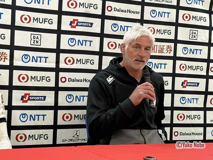 トッド・ブラックアダーHC