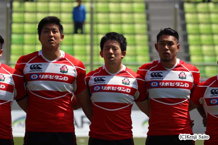 2015年の韓国戦‐左が宇佐美氏