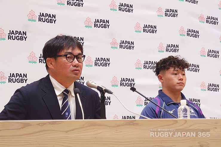 明治大・神鳥裕之監督（左）、平翔大主将（右）