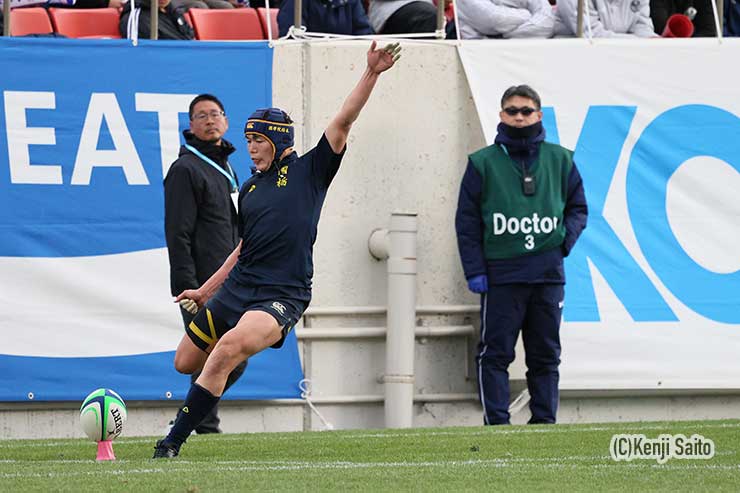 手塚慈英のゴールが決まり7－7の同点に