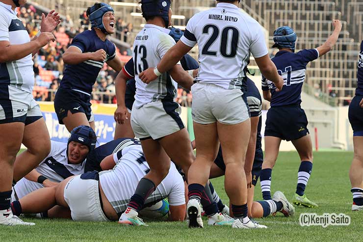 後半22分PR善瑛人のトライで再び逆転