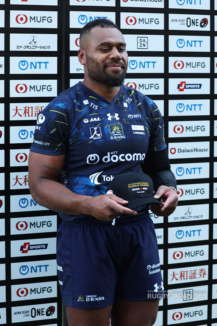 POMのサム・ケレビ