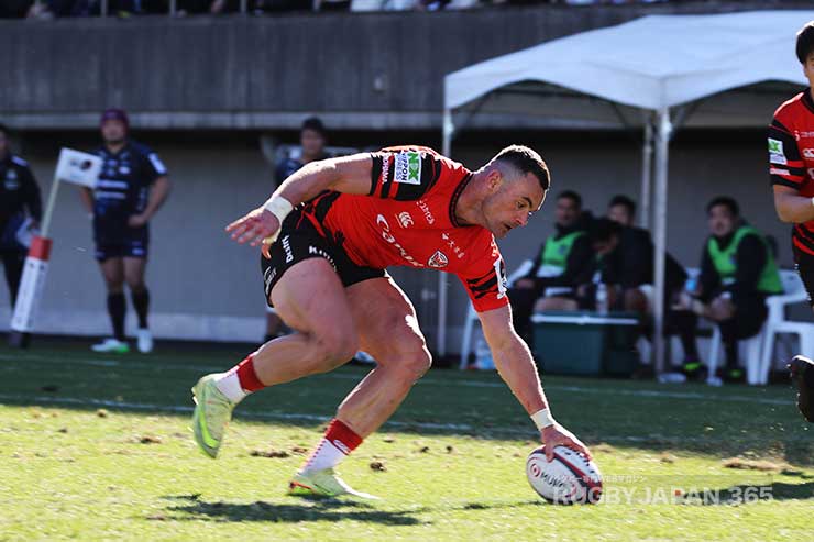 53分ジェシー・クリエルのトライで19-28