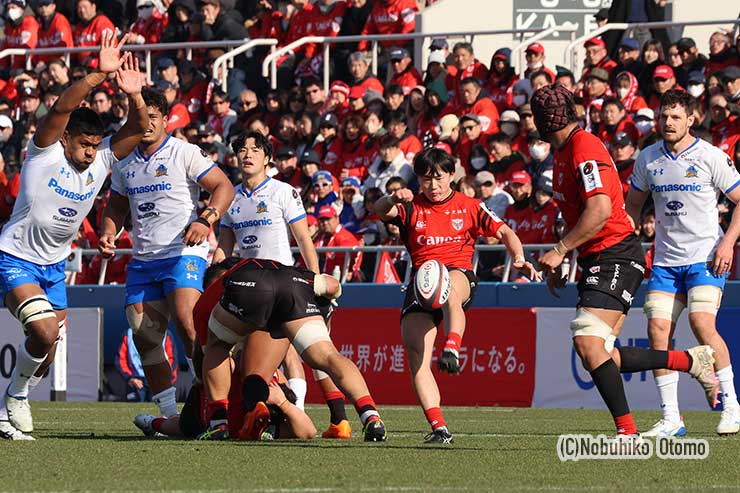 横浜SH土永、デクラーク直伝の背面ボックスキック