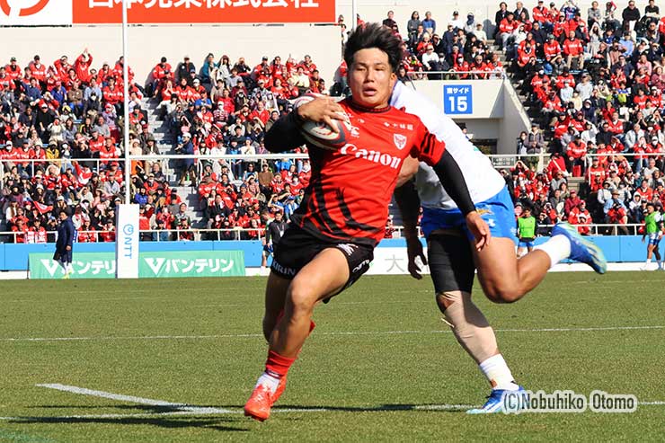 24分、横浜FB森勇登が横浜移籍初トライ
