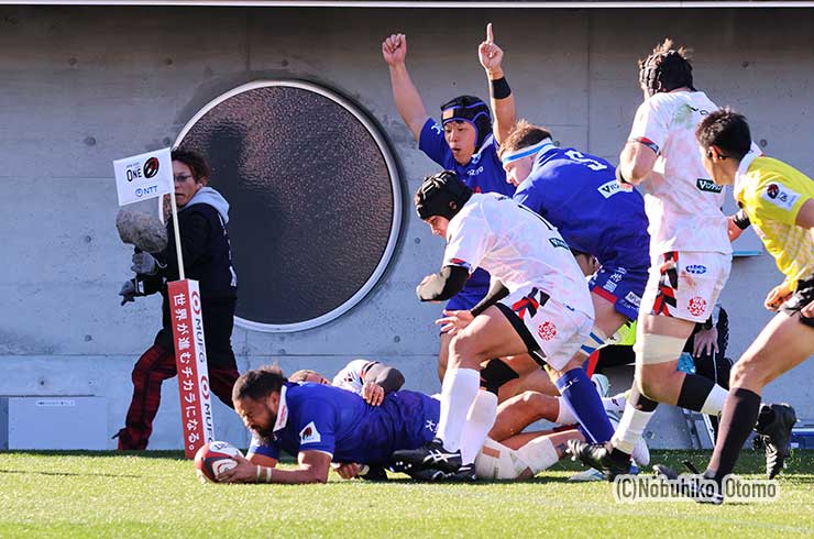 後半、静岡イラウアのトライ