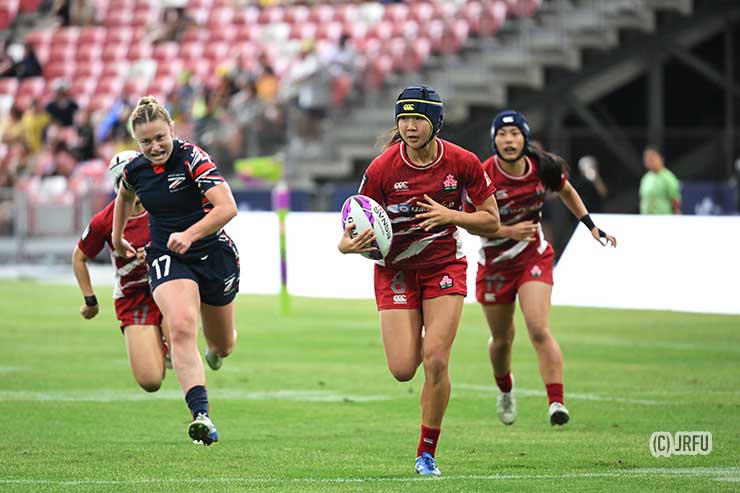 秋田若菜がステップを切って快走