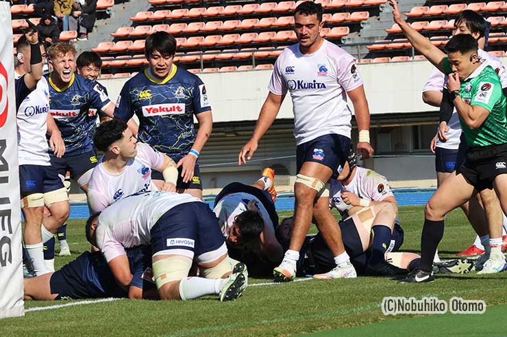 戸田PR江木畠悠加が押さえ逆転トライ