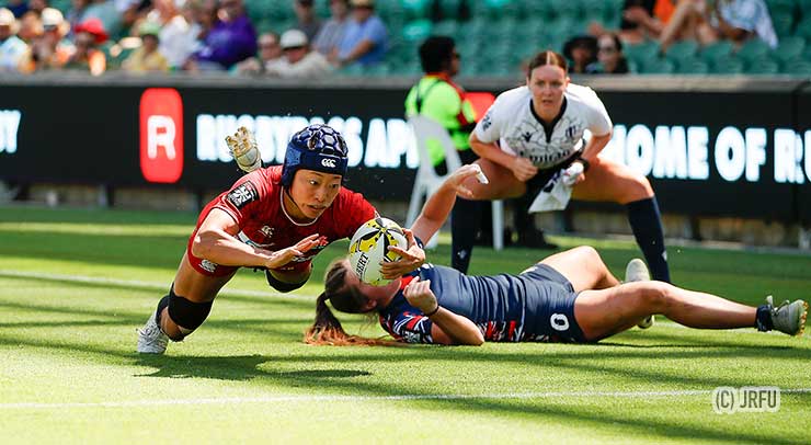 抜群の強さを発揮した三枝、今大会チーム最多の4トライ