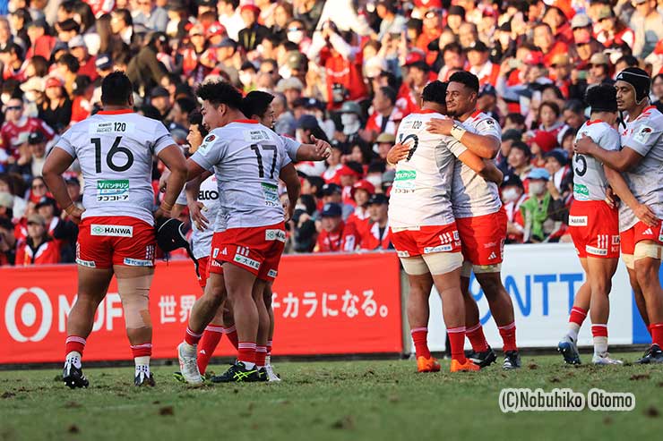 喜ぶ神戸フィフティーン