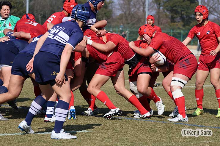 モールを押し込む流経大柏