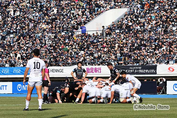 駒沢にはラムズの主催試合過去最多8650人の観衆が集まった