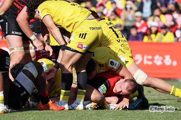 前半35分コルマック・ダリーのトライ