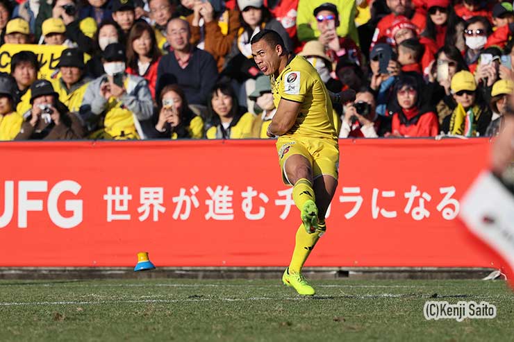 チェスリン・コルビのゴール