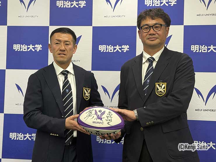 神鳥裕之監督(右)