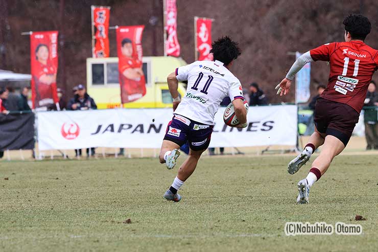花園⑪中川は豪快なカウンターアタックを見せた