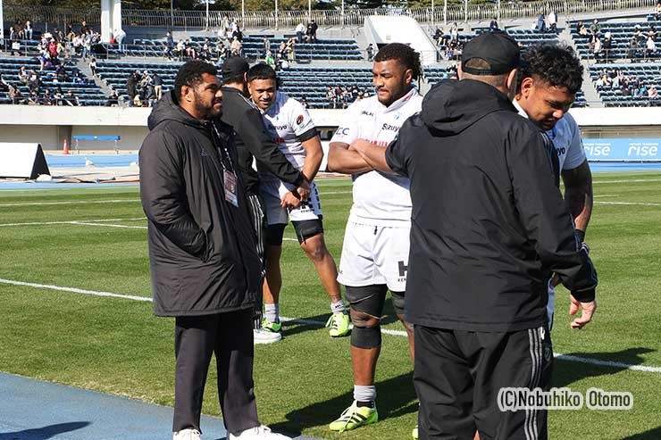 リーグワンでは恒例、試合後のアイランダーズの交流会