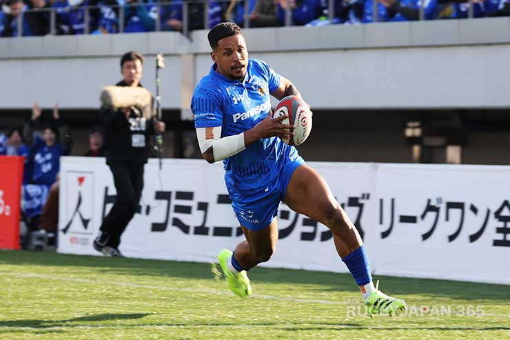 後半途中出場で2トライを決めたモーリス・マークス