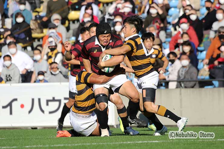 PR小林の突進(このあと佐藤の先制トライ)
