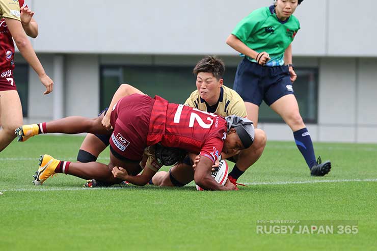 後半6分、ゴール前低く入られたタックルをものともせず、上からボールをインゴールへグランディングし勝負を決めたニア・トリバー