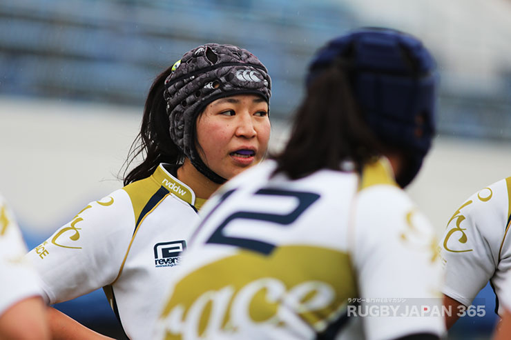 グレースのFL須田澪奈主将。劣勢の試合の中でもタックルに体を張り続けた。
