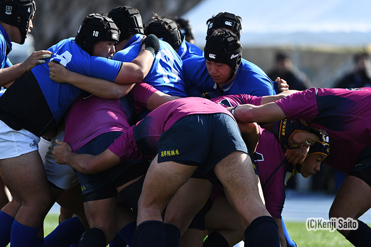 後半28分、敵陣10m付近からモールを動かしそのままインゴールへ試合を決めるトライ
