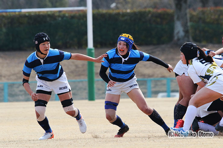 日体大の高崎真那はWTBで先発し、後半はFLへ。マルチな能力をアピールした
